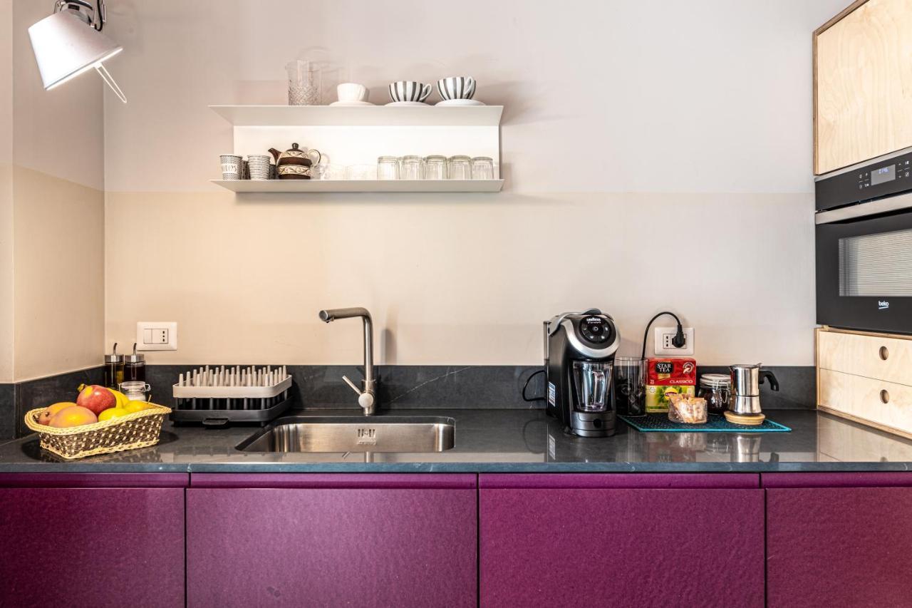 Xenia Apartments - Accogliente Pied-A-Terre Sui Navigli Milan Bagian luar foto