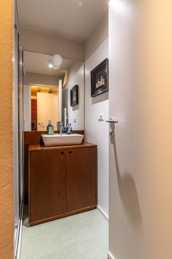 Xenia Apartments - Accogliente Pied-A-Terre Sui Navigli Milan Bagian luar foto