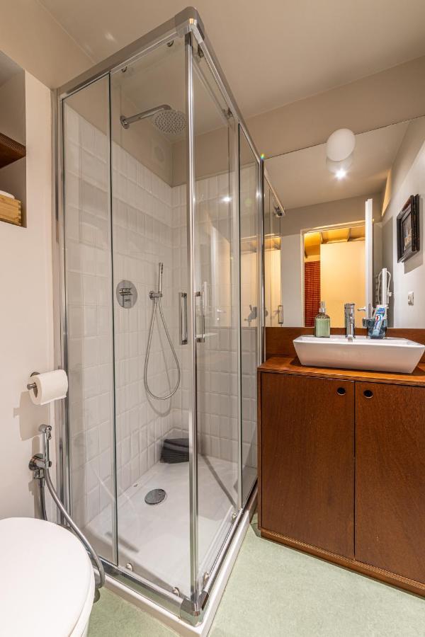 Xenia Apartments - Accogliente Pied-A-Terre Sui Navigli Milan Bagian luar foto